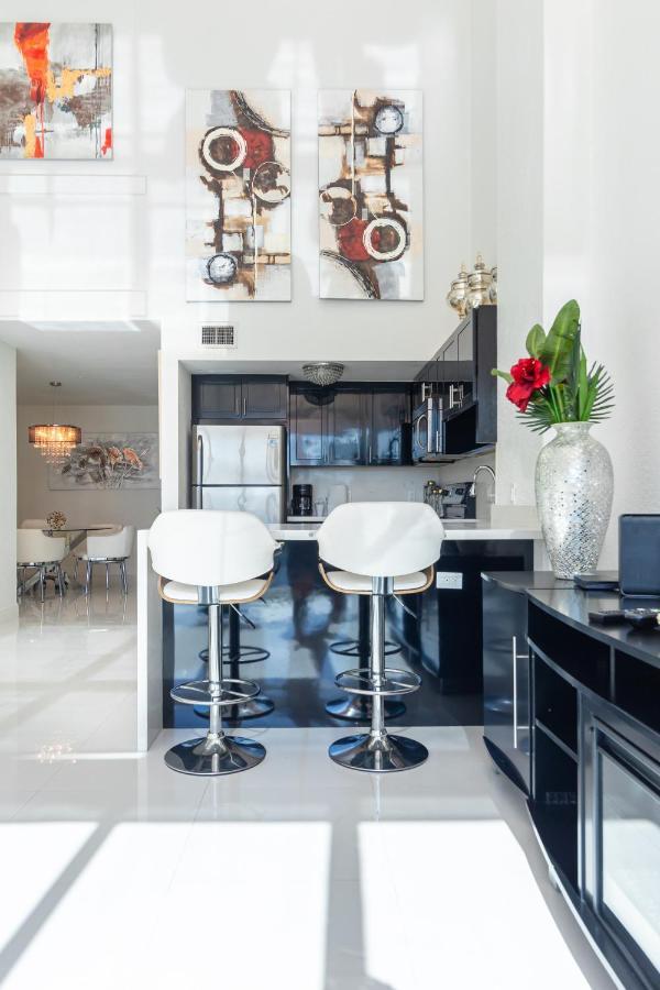 מיאמי ביץ' Girasole Suites מראה חיצוני תמונה